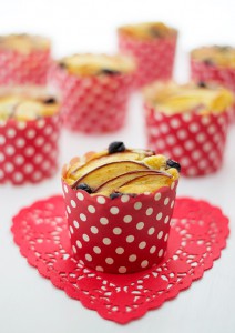 Receta Muffins de arándano y manzana roja