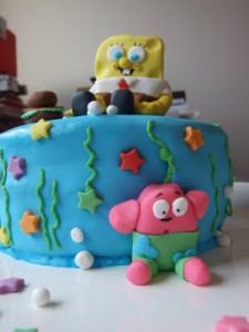 Receta TARTA DE BOB ESPONJA, PATRICIO Y ¿COMO SE LLAMA EL CARACOL?