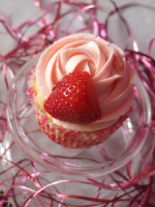 Receta REGRESO CON CUPCAKES DE FRESA