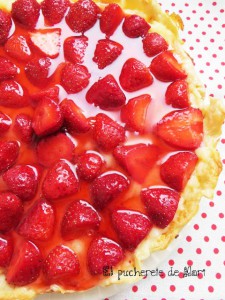 Receta TARTA RÁPIDA DE FRESAS y de paso mermelada de fresas