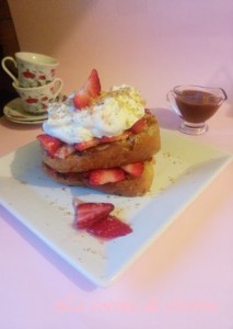 Receta TOSTADA FRANCESA NAPOLEÓN CON SIROPE DE CARAMELO CASERO